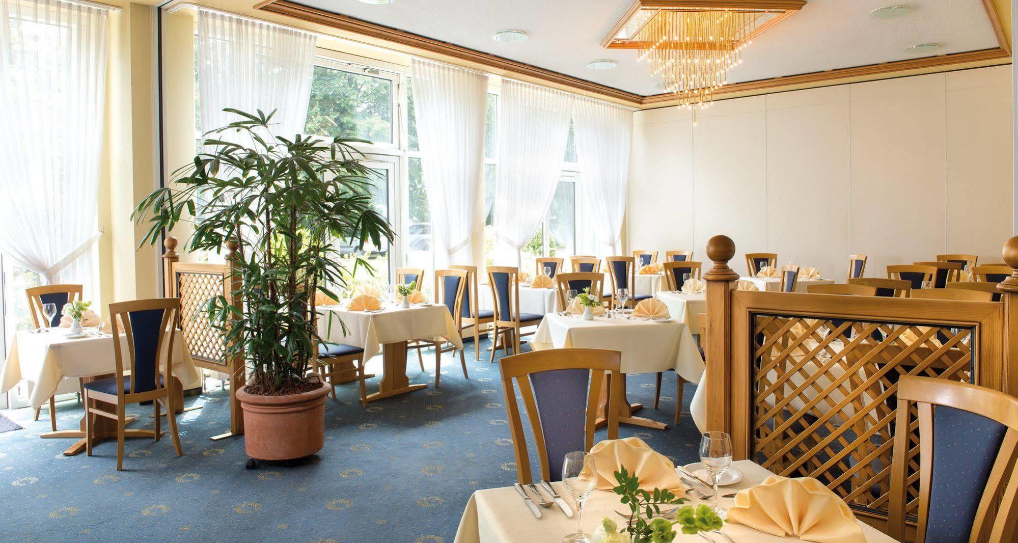 Victor'S Residenz-Hotel Gummersbach Exterior photo
